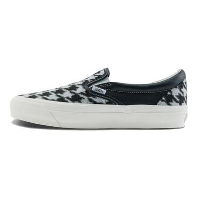 Slip On Low Top Sneakers Unisex Black VN000CSEBLK