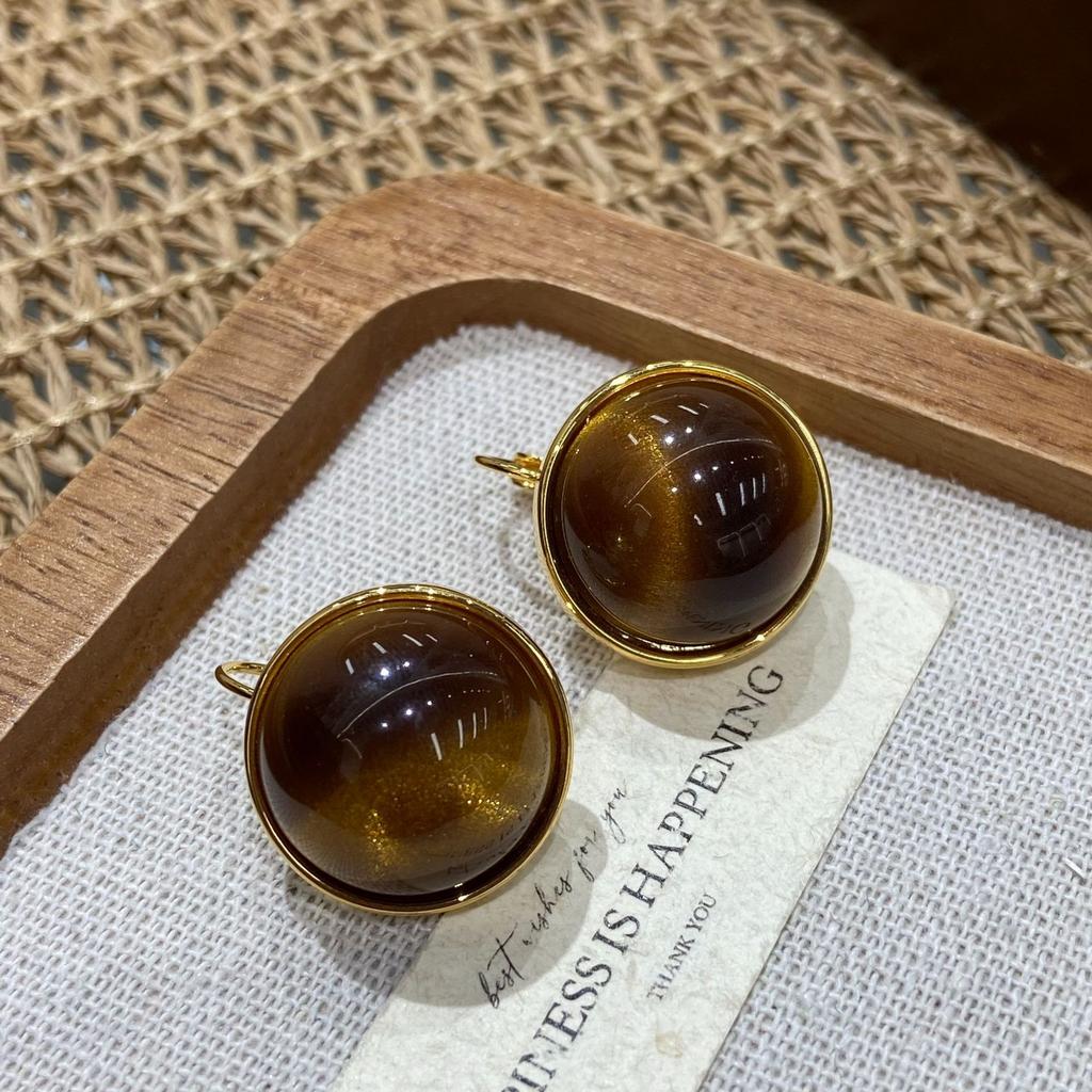 Shi Jia Earrings, Women'S High-End Stud Earrings, French Celebrity Temperament, White-Collar Commuter Earrings, Ear Buckles, Earrings.