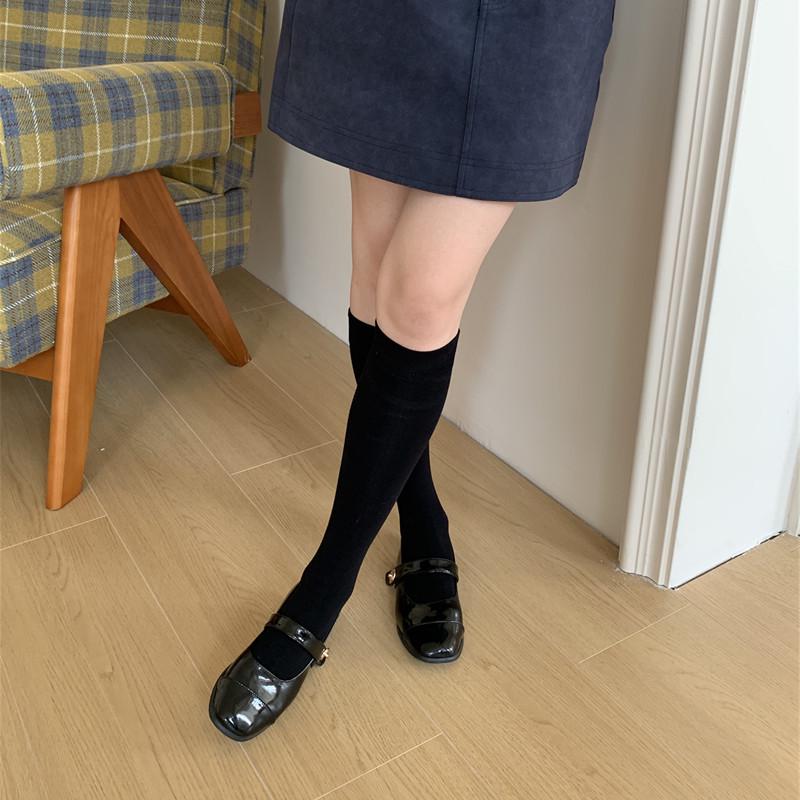 Versatile Women's Slimming Maillard Knee-High Socks - Solid Autumn/Winter Colors