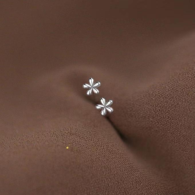 Vintage Large Flowers Dangle Earrings for Women Splicing Metal 3D Flowers Ear Pendant Statement Earrings Jewelry Accessories