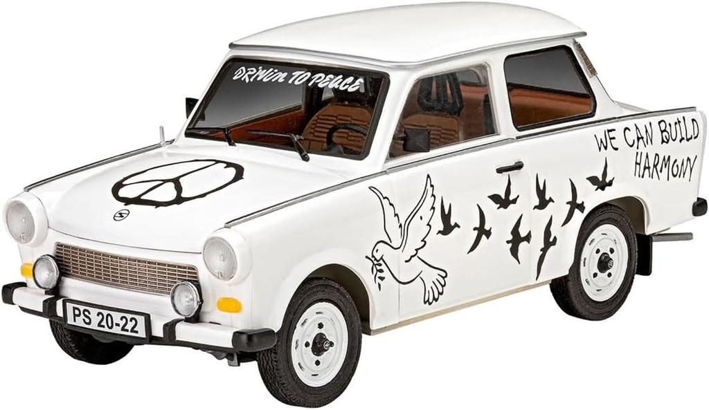 Plastikový model Trabant 601S německé úrovně Choice 07713 v měřítku 1/24.