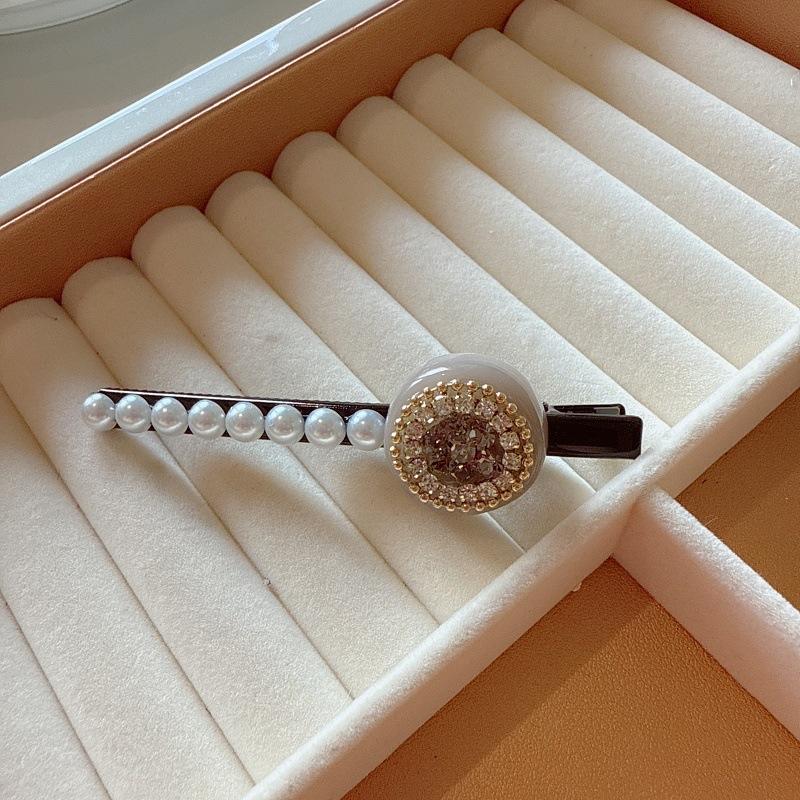 

Модные аксессуары для волос Темперамент Простой круглый страз Зажим-одно слово Длинный зажим-утиный клюв для челки сбоку