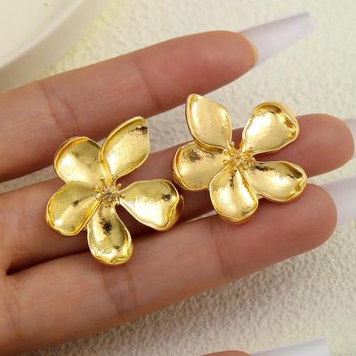 Gold Color Metal Flower Retro Earrings for Women Girls Vintage European & American Design Studs Fashion Party Zircon Gifts 2024