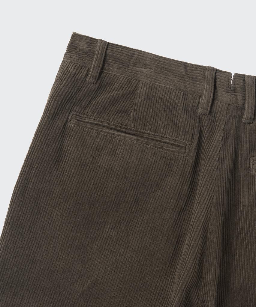 MUSINSA STANDARD [City Workers] 8W Corduroy Tapered Pants [Taupe Beige]