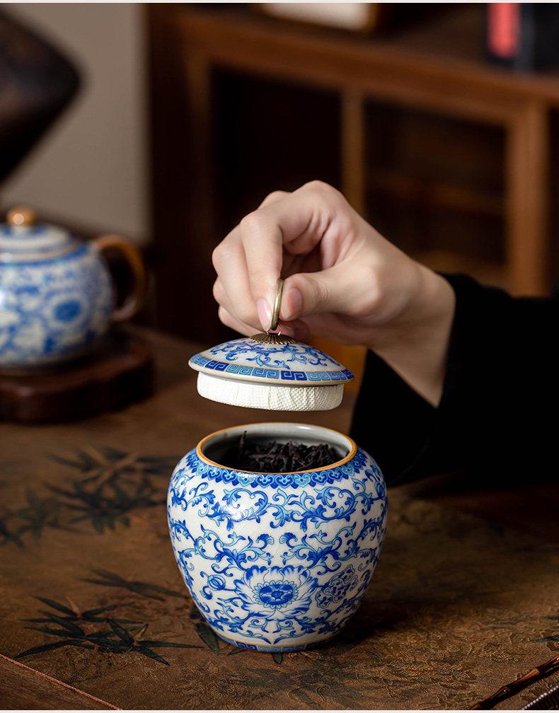 Ru Ware Blue & White Ceramic Tea Caddy: Moisture-Proof Chinese Style Sealed Storage for High-Grade Green, White, and Pu'er Tea.