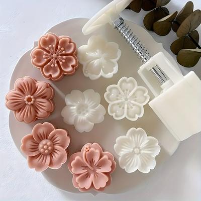 4 részes Sakura Mooncake Forma Barkácsolás Virág alakú, kézzel préselt süteményforma, Tartalmaz 1 formát, Mooncake készítőt, Közép-őszi cukrászeszközöket.
