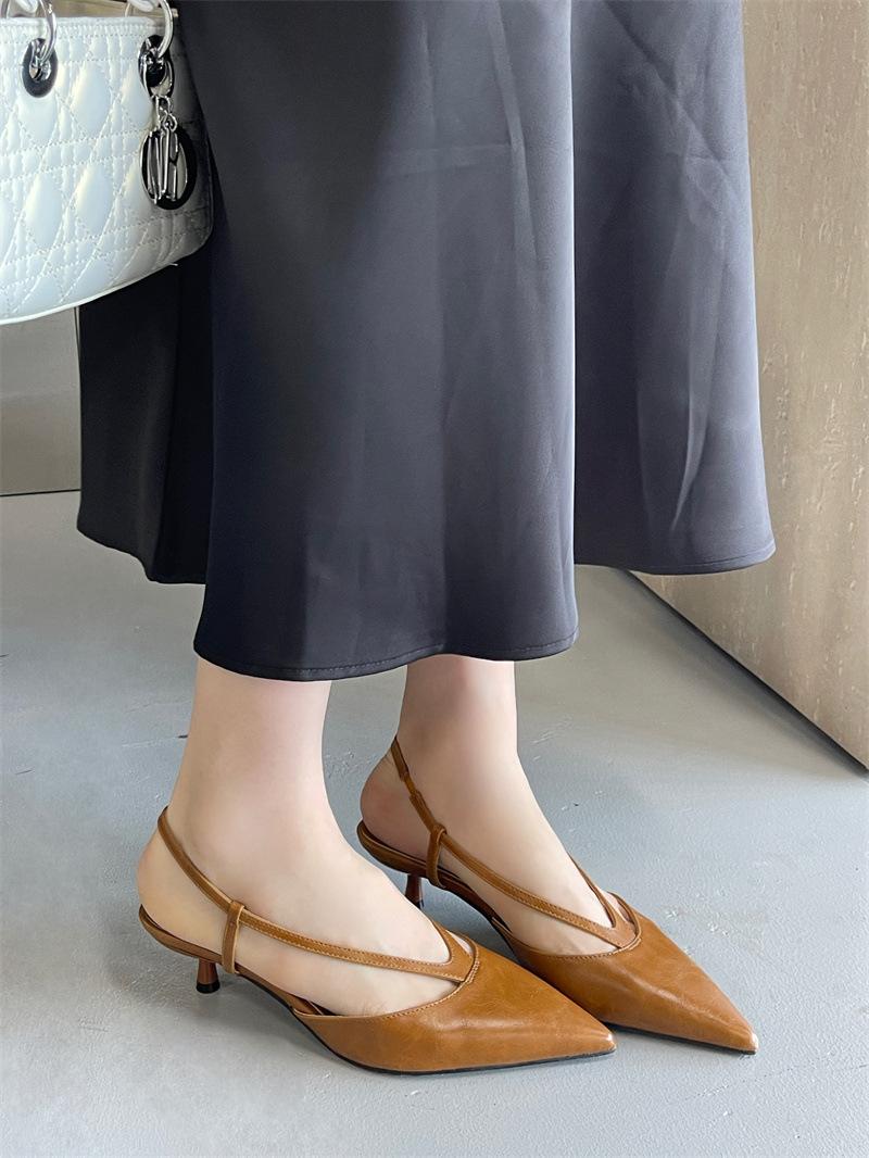 

2025 new autumn high-heeled pointed rear strap women s high-heeled sandals 43 светло-коричневого