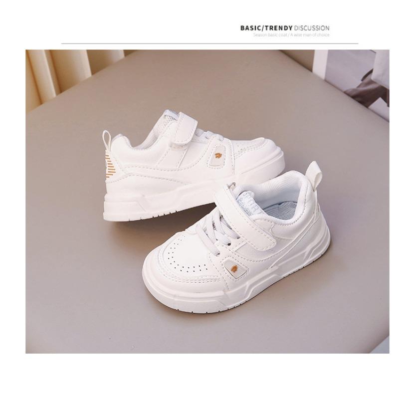 Children's board shoes soft sole light non-slip small middle-aged children's leather surface versatile sports and leisure shoes cross-border supply