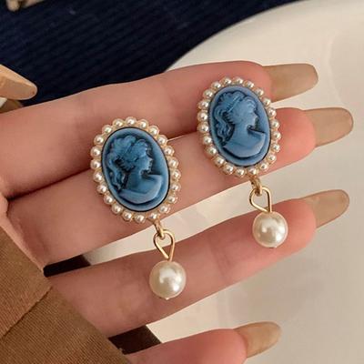 Vintage Palaststil Blaue Kamee Königin Kopf Porträt Ohrringe Ins Retro Temperament Barockperle S Kupfer Nadel Ohrringe