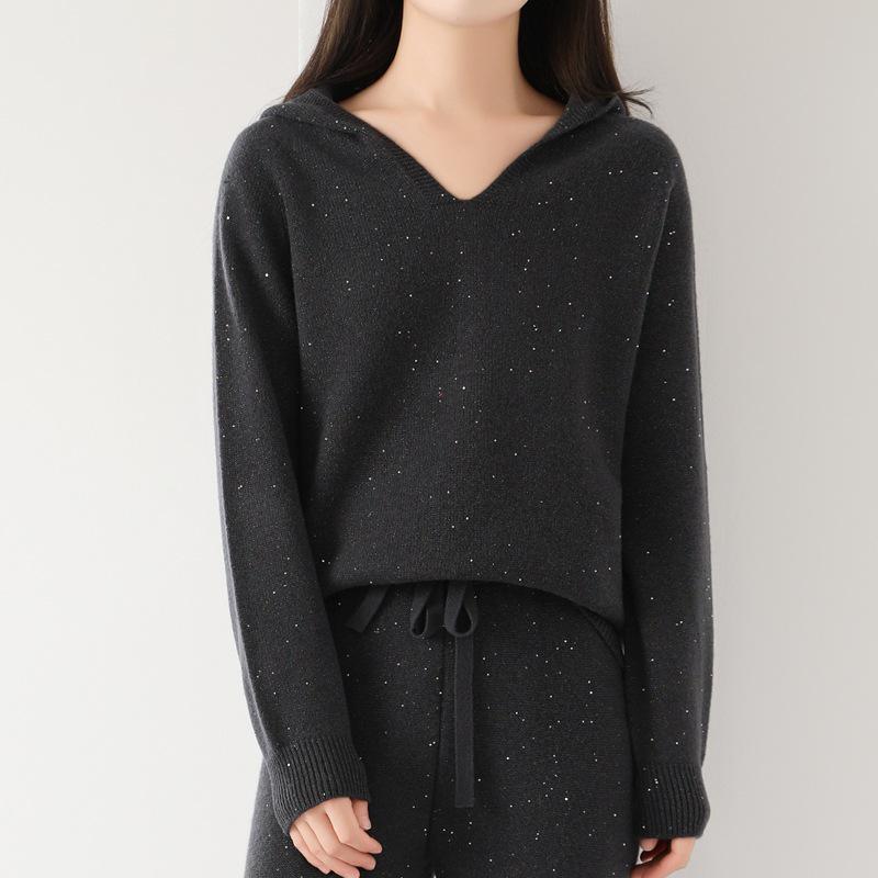 Wool Knit V-neck Sweater - Women's 2025 Autumn/Winter Collection