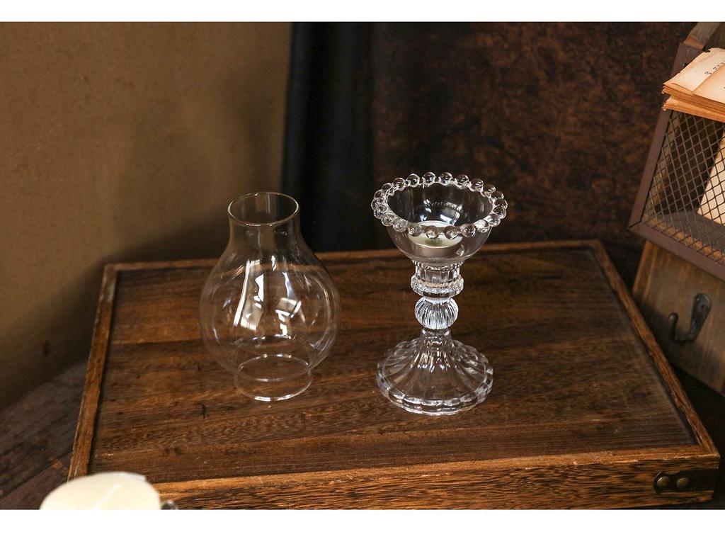 Zen Windproof Glass Candlestick: Elegant Lampshade for Tea Rooms & Weddings