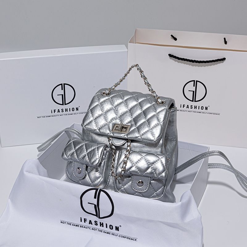 

Стеганые рюкзаки из натуральной кожи в изысканном классическом стиле Silver