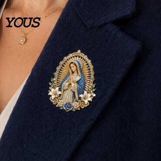 Devotional Christian Pin Sacred Heart of Jesus Brooch, Confirmation Souvenir Faith Accessory with Enamel Brooch Pin, Catholic Lapel Inspirational Gift