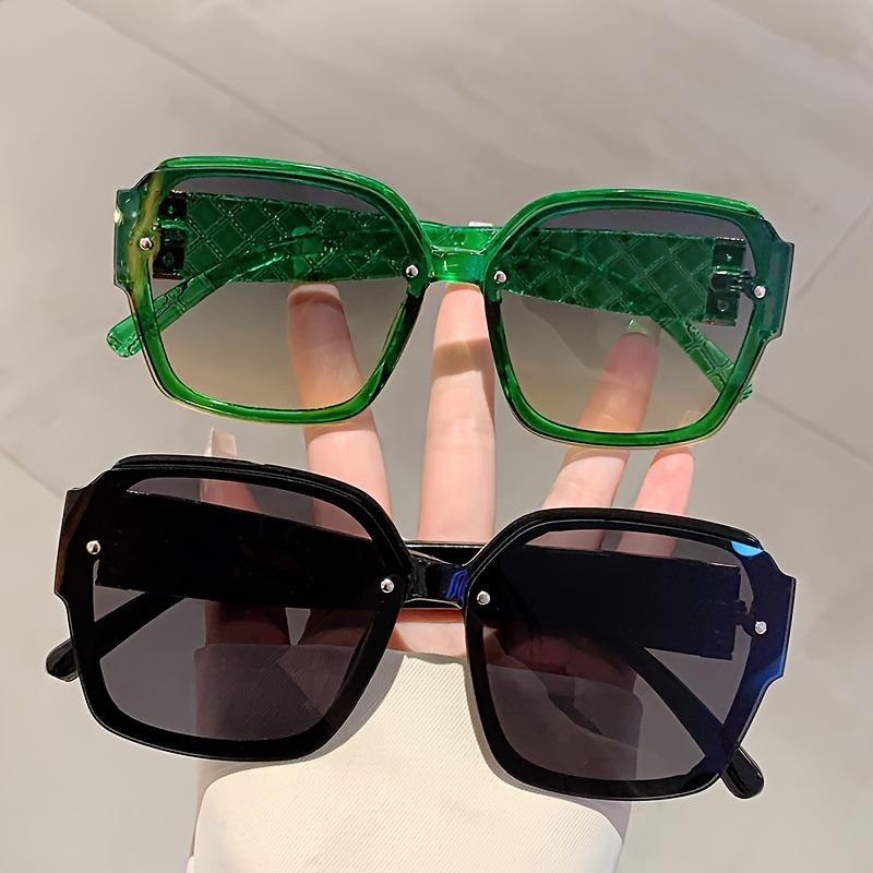 Classic Rivet Vintage Square Sunglasses Women For Men Luxury Brand Designer Trendy Punk Shades Rhombus Eyewear Sun Glasses UV400
