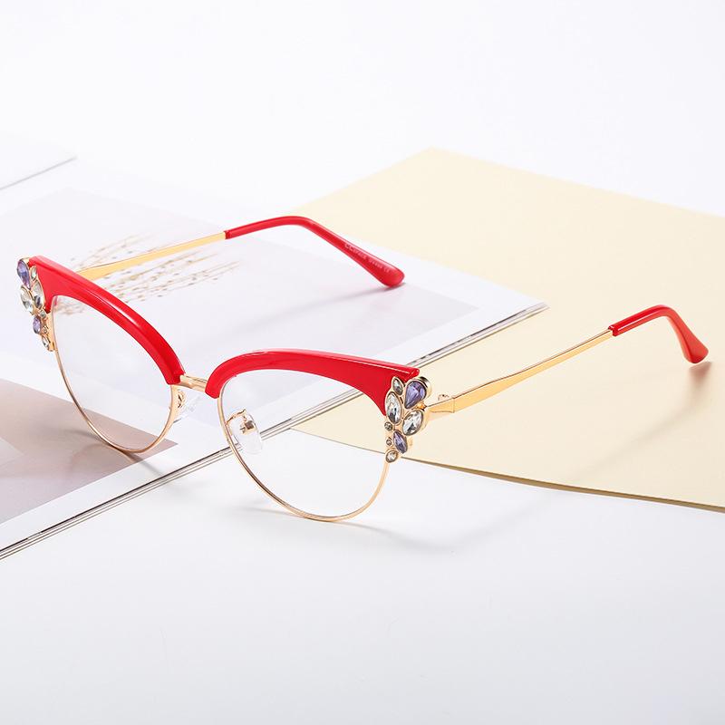 Sexy Ladies Cat Eye Myopia Glasses Clear Lens Anti Blue Light Red Frame Glasses Retro Diamond Rhinestone Eyeglasses Minus -1.75