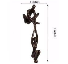 Man Holds Up Woman Statue Art Statue Lover Sculpture Ornaments Home Dan Couple Sculpture Art Creative Desktop Decoration Art
