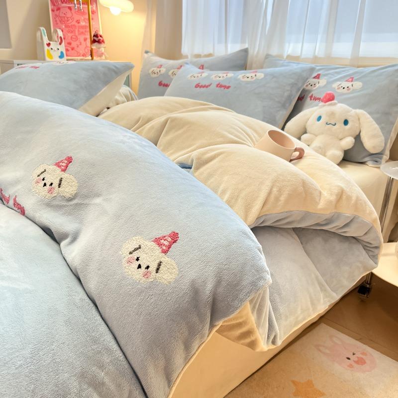 

Thickened Milk Fleece Towel Embroidery Bed Four-Piece Set Coral Fleece Flannel Bed Quilt Cover Mattress Bed 0.9 meters sheet 3pc 150 * 200cm quilt core