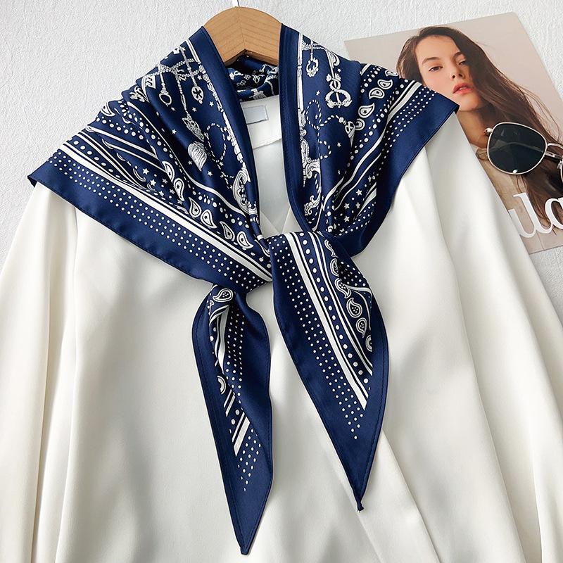 The new Korean version of the twill cashew triangle scarf silk scarf with shirt and scarf stacked on versatile waist seal scarf shawl women Edge*bottom: 87*130cm