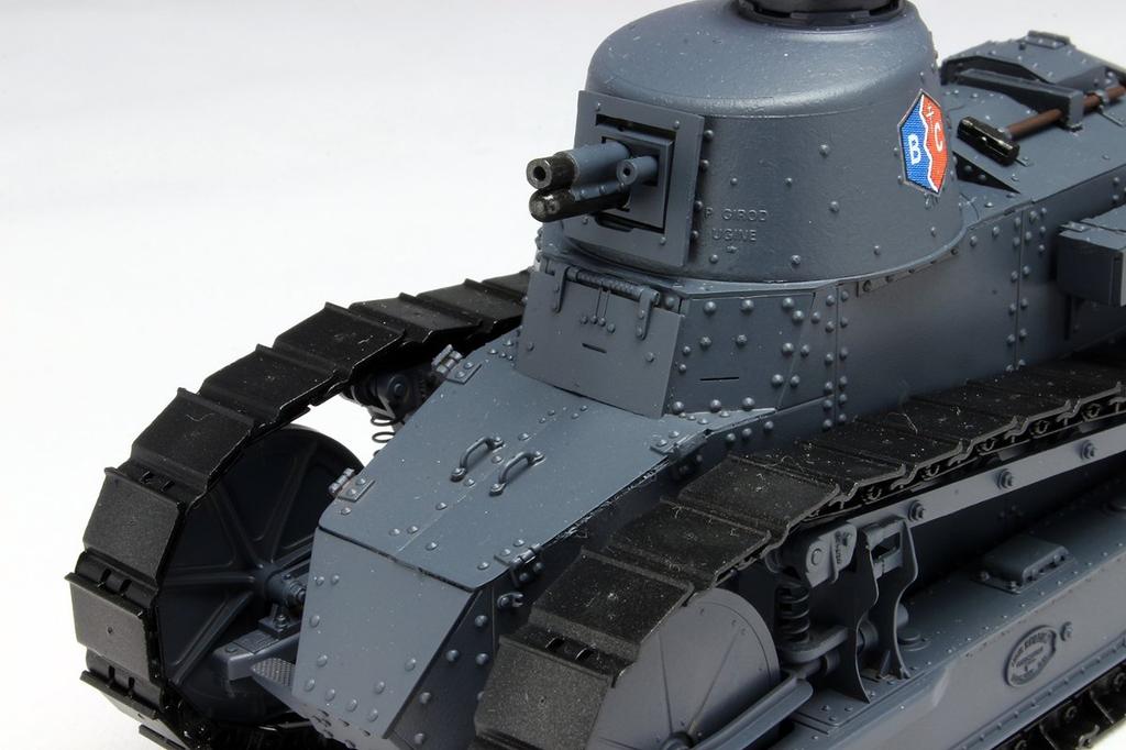 PLATZ Girls Panzer Capítulo Final Academia BC Freedom & 1/35 FT-17