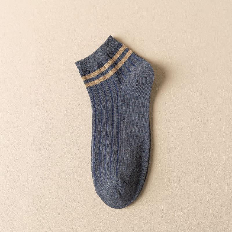 Men Spring and Summer New Two Bar Simple Sports Cotton Breathable Sweat Absorbing Short Tube Socks