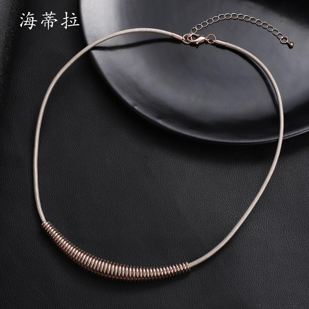 New Baroque ring spring necklace, personalized temperament collarbone chain, men's and women's versatile retro neck chain