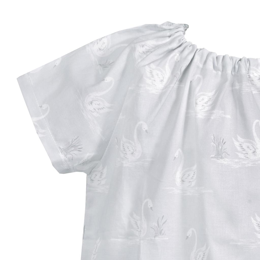 COLORFUL CANDY STYLE LAURA ASHLEY Short Sleeve Smock Swans Stylish Short Sleeve Kindergarten Elementary School Calligraphy Art N1343923 (120-130cm)