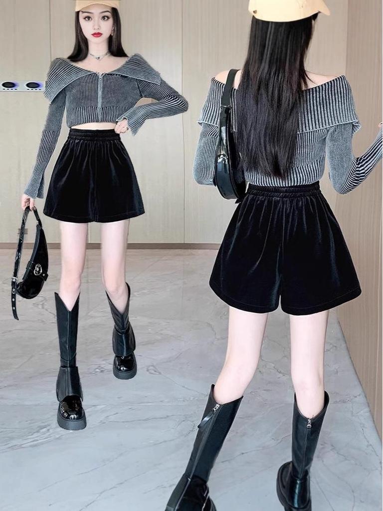 Shorts A-line en velours noir pour femmes, taille élastique, Automne précoce 2024, Coupe ample, Tissu épais.