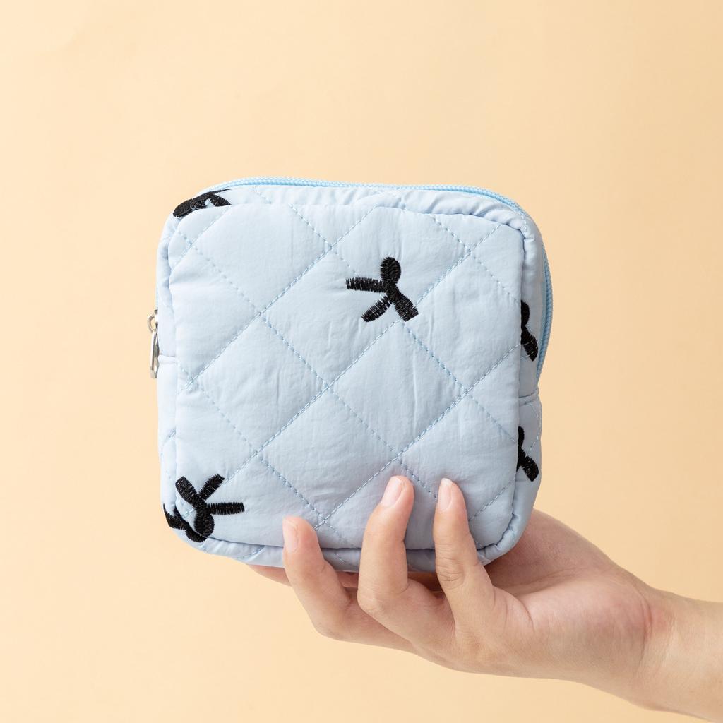 1pc Bow Decor Portable Zipper Cosmetic Bag Sanitary Pad Storage Pouch, Fluffy Makeup Bag, Cosmetic Organizer, Toiletry Bag