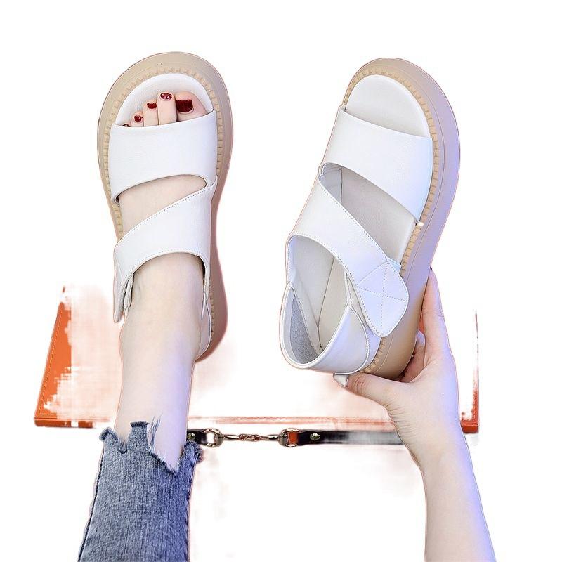 Flat-soled sandals for women wear summer new 2025 fashion versatile soft-soled non-slip thick-soled Roman shoes women's sandals