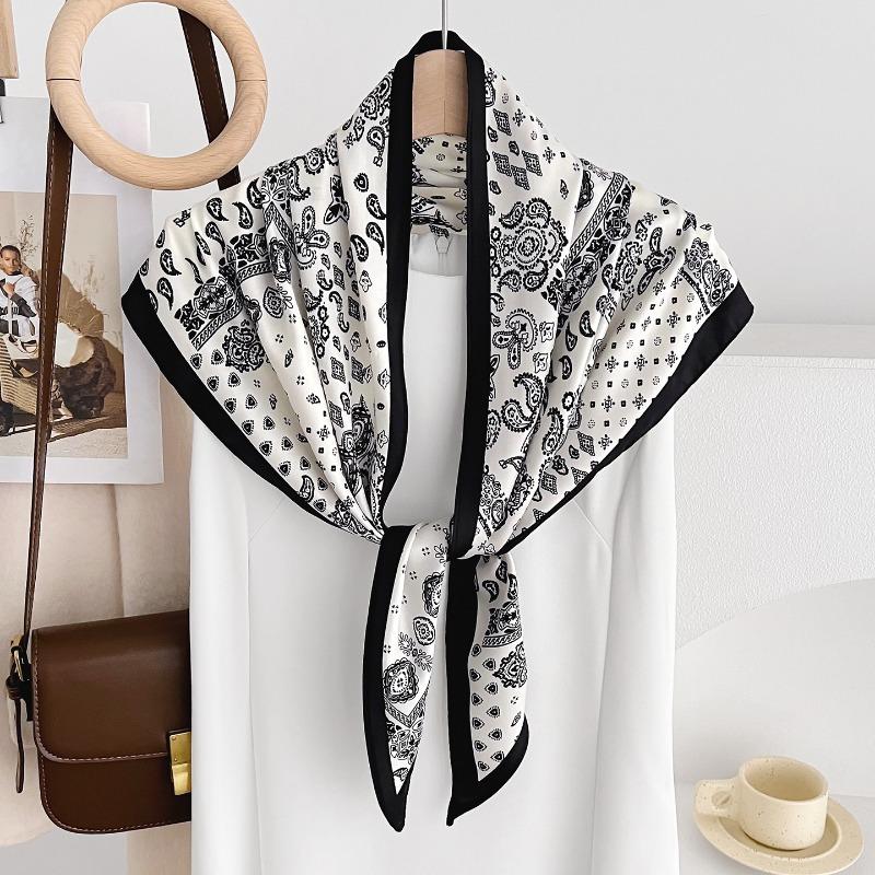 Fashion Versatile Paisley Triangle Scarf Thin Breathable Summer Sun Protection