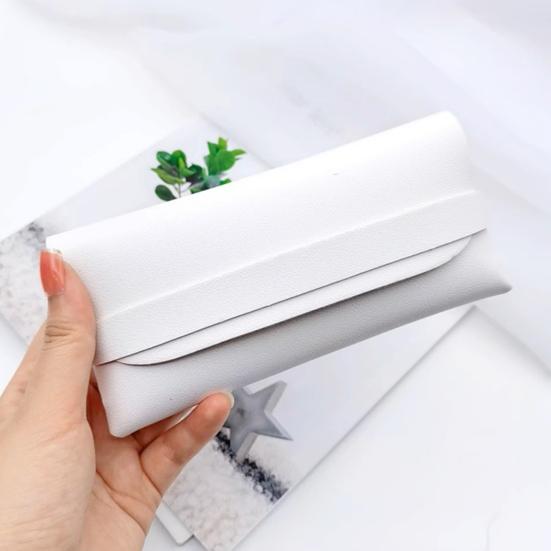 Glasses Case with Magnetic Flip Cover Quick Access System Shock-Proof Protection Adjustable Anti-Slip Compartments Sunglasses Eyewear Case