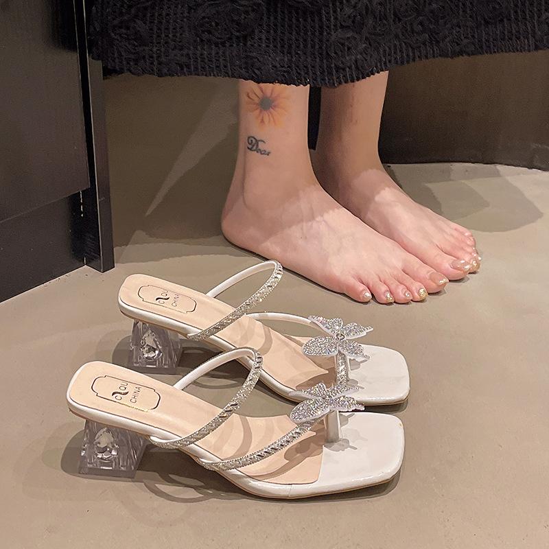 

Butterfly rhinestone cool slippers women wear skirts in summer, fairy wind soft soles are not tired, thick heels pinch feet beach shoes 35 белый