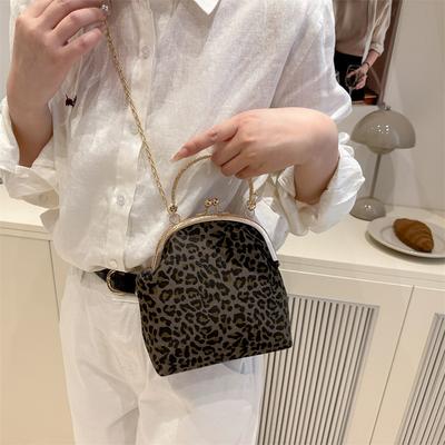 2025 New Retro Niche Design Handbag High-end Leopard Print Chain Single Shoulder Crossbody Gold Bag Female Tide
