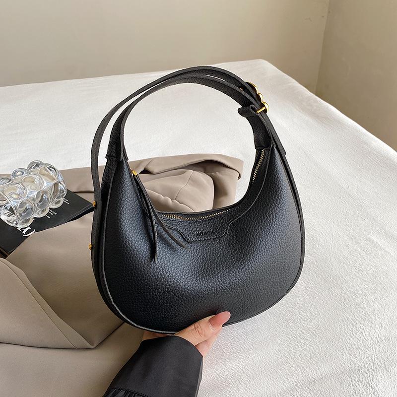 Premium Texture Bag Women's 2025 New Niche Versatile Underarm Bag Popular Simple Shoulder Messenger Bag Dumpling Bag