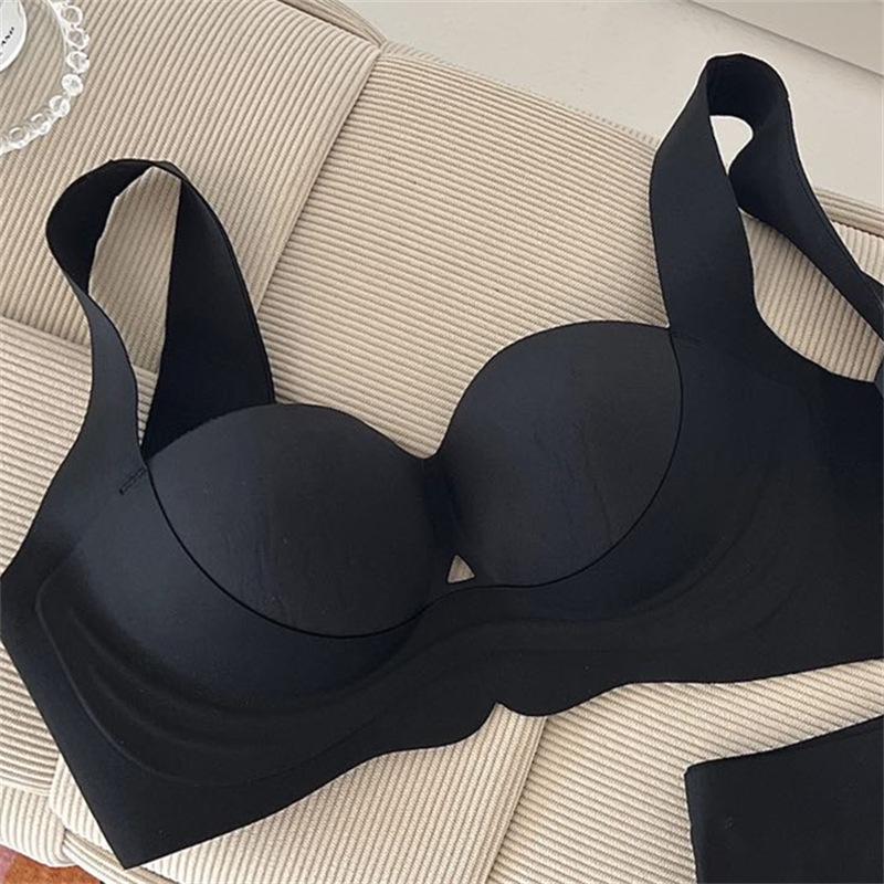Red Original Seamless Underarm Support Soft Gathering Bra for Women