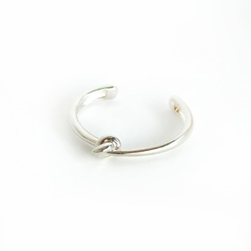 STUDIO LEIGH KNOT CUFF
