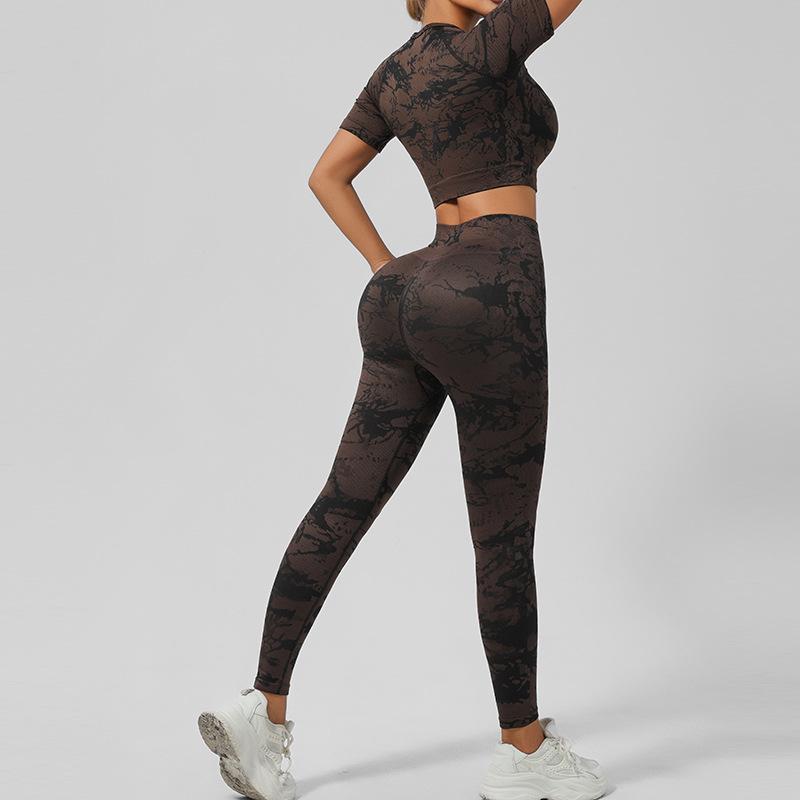 Tie-Dye Yoga Set: Beautiful Back Sports Bra & High-Waist Peach Lift Leggings