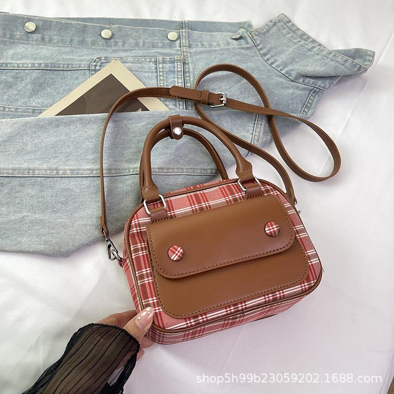 High-end niche bowling bag women's new fashion messenger bag casual portable small square bag