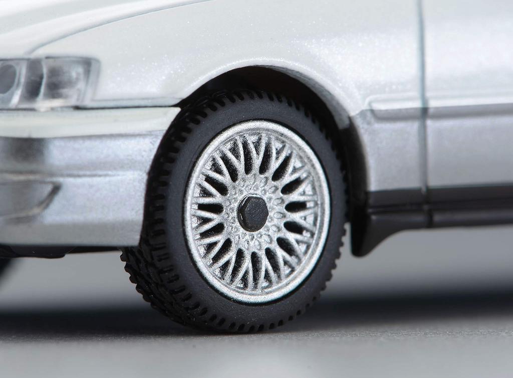 Tomica Limited Vintage Neo Toyota Chaser Avante G Finished Product 315087 1/64 LV-N241a White/Silver