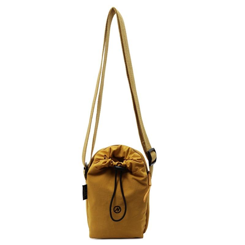 2025 new super fire fashion simple sports wind light walking bag casual versatile work travel messenger women's bag