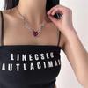 Personalidad Rojo Oscuro Garra de Fantasma Amor Colgante Cadena Clavícula Femenina Diseño Nicho Personalidad Exagerada Collar Viento Frío Oscuro