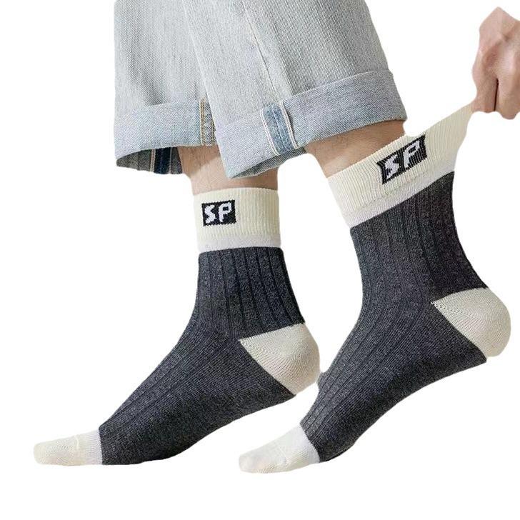 Men's Breathable Mid-Waist Sports Socks – Deodorizing, Sweat & Moisture-Wicking, Trendy, Versatile, Mid-Tube Style for Fall & Winter