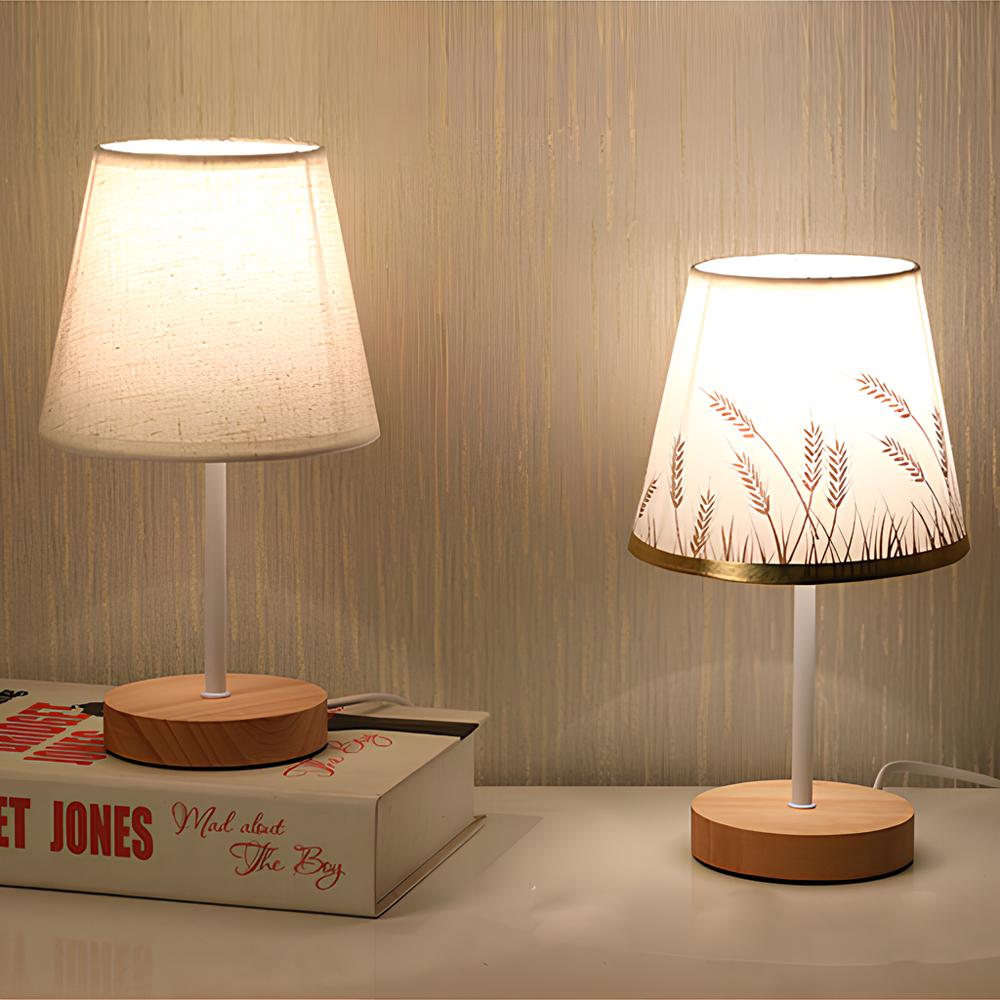 Lampada da comodino decorativa da tavolo in legno massello nordico, semplice e creativa, con telecomando, piccola luce notturna a risparmio energetico a LED
