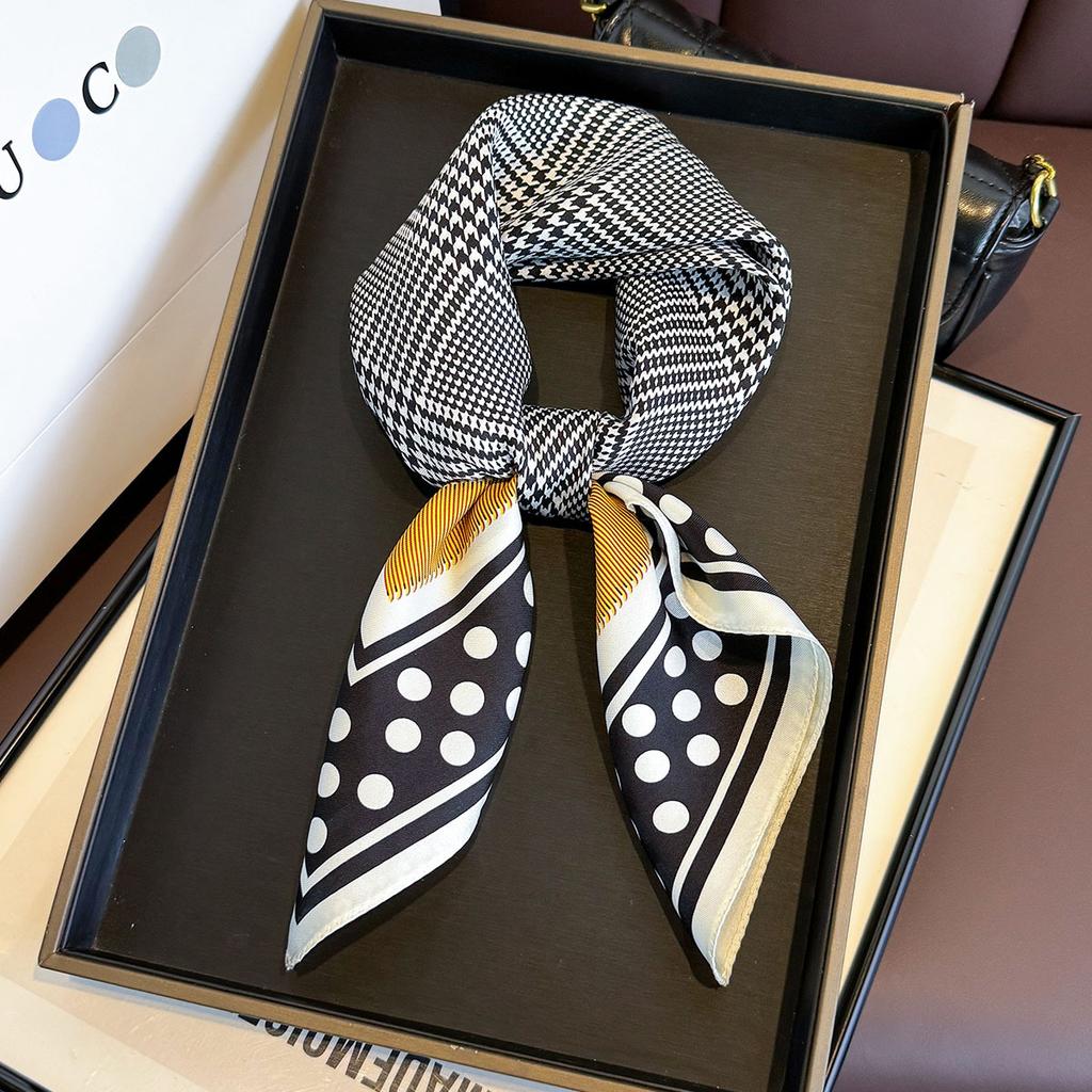 14 momme 100% Natural Twill Silk Scarf Double Female Foulard Shawl Wrap High Quality Square Neckerchief Hijab Bandana Scarves