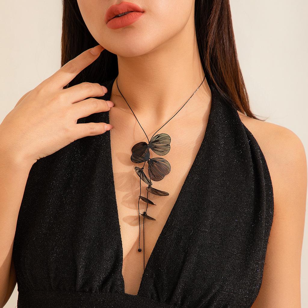 Accessories Niche Ginkgo Biloba Tassel Necklace Sweet Cool Style Design Sense Retro Pull Collar Choker