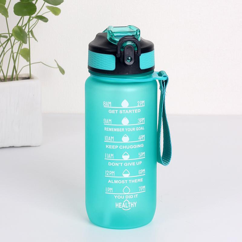 

600Ml gradual change cup water cup high value with handle cover space cup plastic 600ml зелений