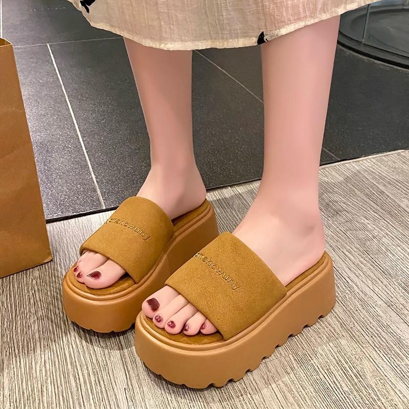 thick-soled one-word slippers for women to wear spring and summer new small casual sandals muffin heightening sandals