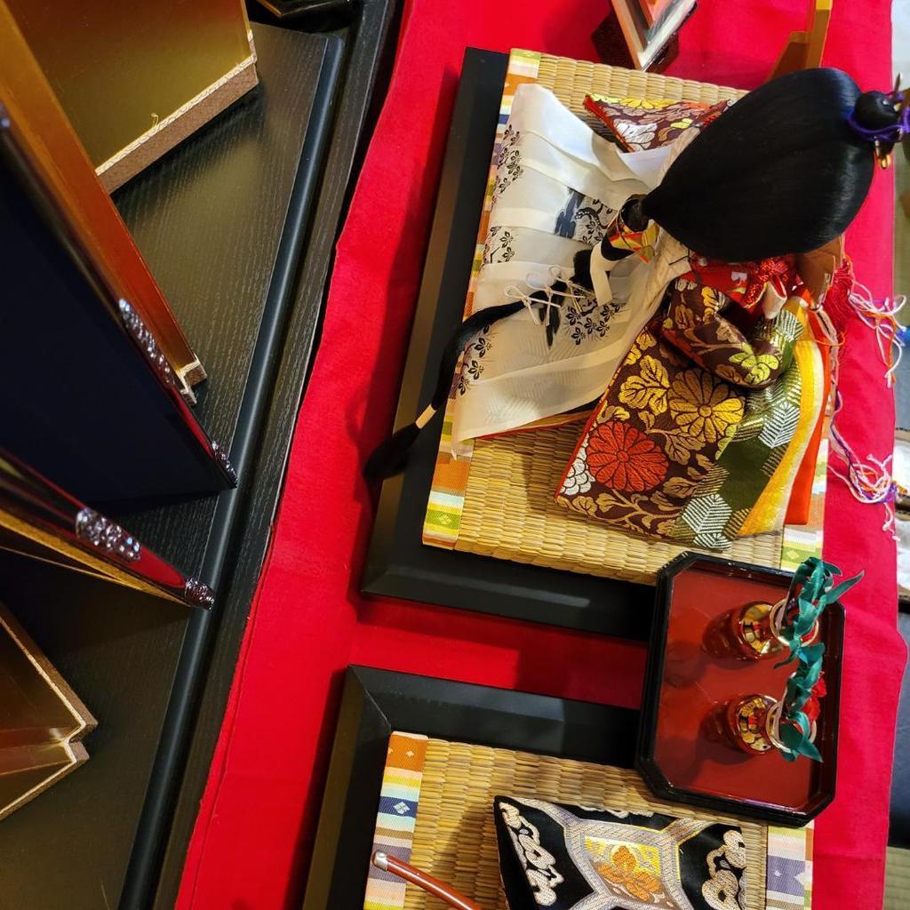 Used Hina doll