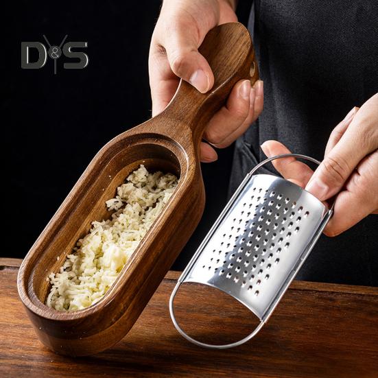 Ostrivjärn i rostfritt stål med trähandtag Vassa blad Effektivt ostrivningsverktyg för ost Choklad Frukter Handhållet rivjärn Skedrivjärn