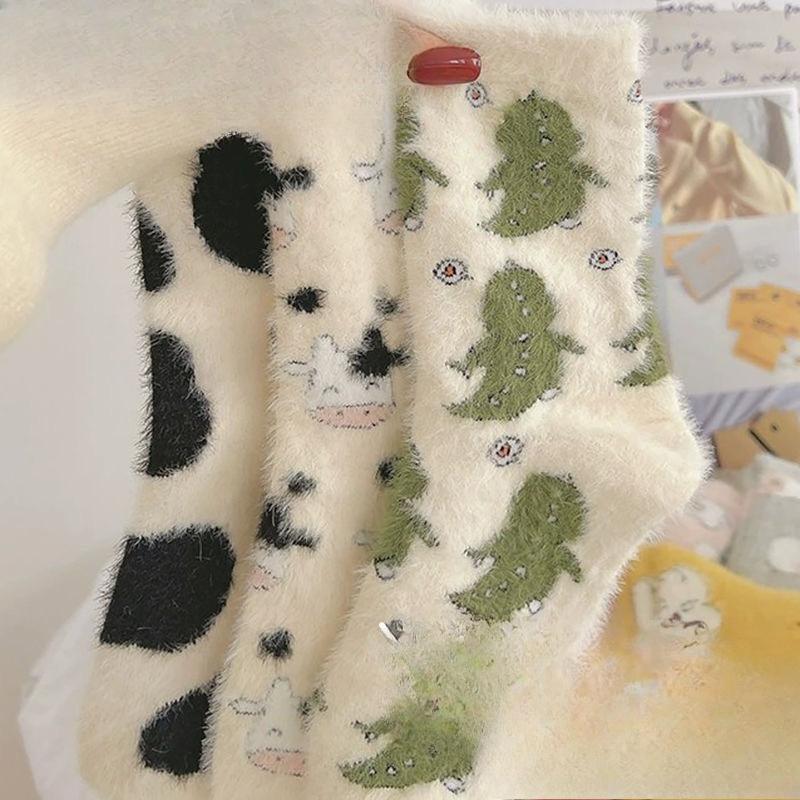 Autumn and Winter Fleece Mink Fleece Socks Women's Warm Thickened Cow Spot Home Floor Socks Postpartum Socks